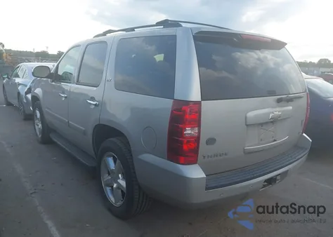 2008 Chevrolet Tahoe Ltz z USA, uszkodzony, nr VIN 1GNFC13088R271468